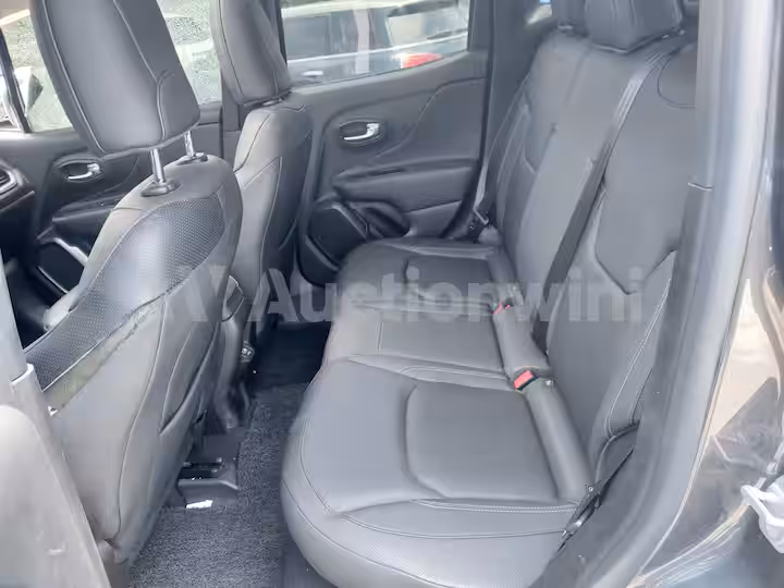 Jeep Renegade 2021 — 41