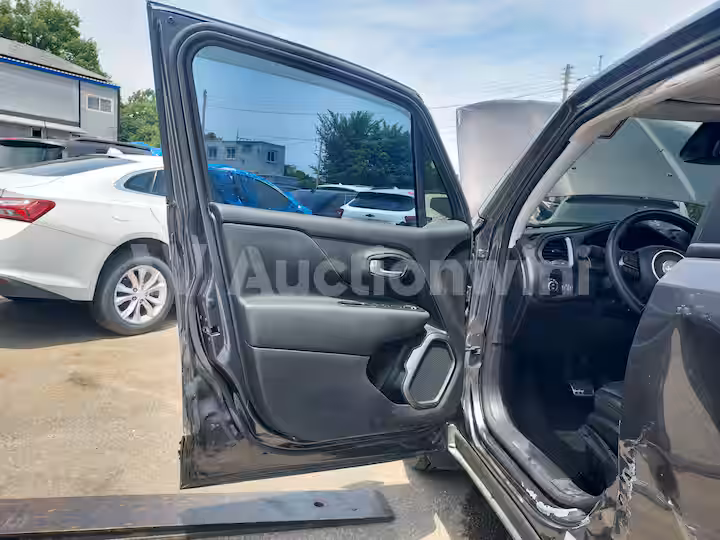 Jeep Renegade 2021 — 42