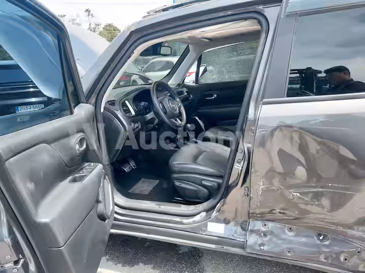 Jeep Renegade 2021 — 43