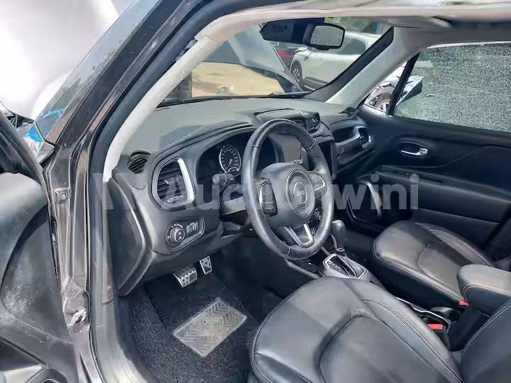 Jeep Renegade 2021 — 45