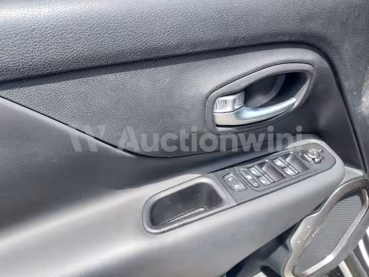 Jeep Renegade 2021 — 47