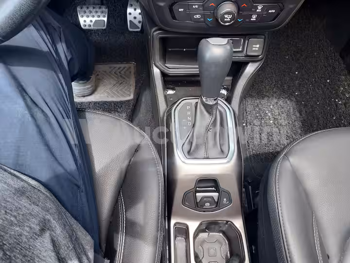 Jeep Renegade 2021 — 53