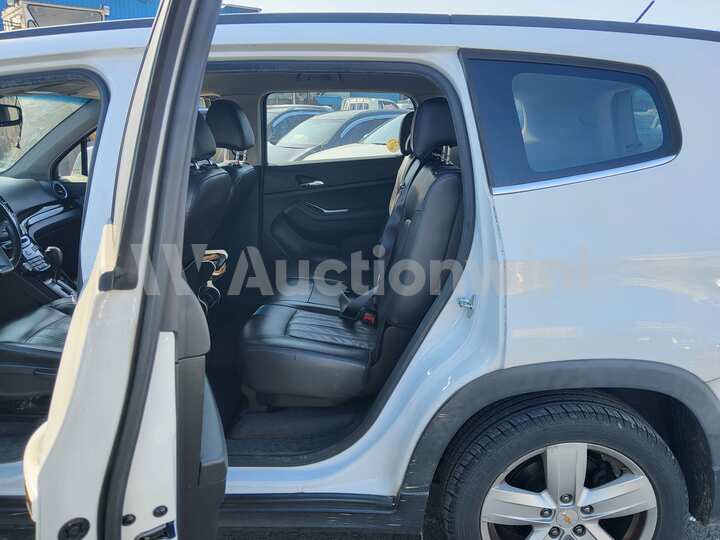 Chevrolet Orlando 2012 — 48