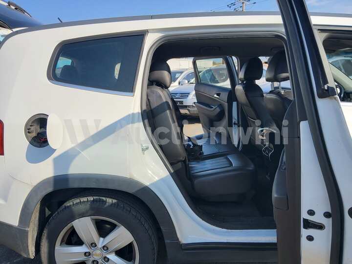 Chevrolet Orlando 2012 — 56