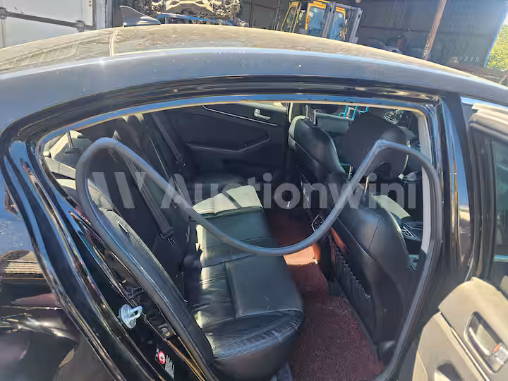 Kia K7 2012 — 7