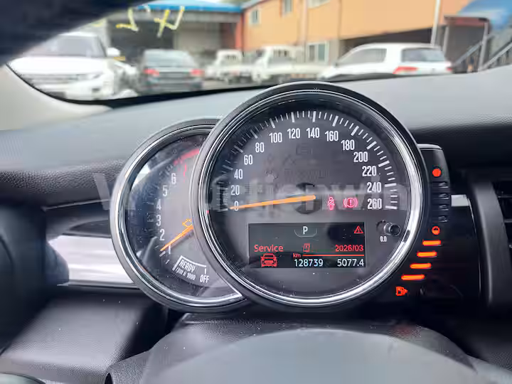 Mini Cooper 2016 — 42