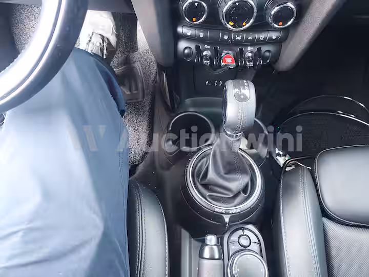 Mini Cooper 2016 — 44