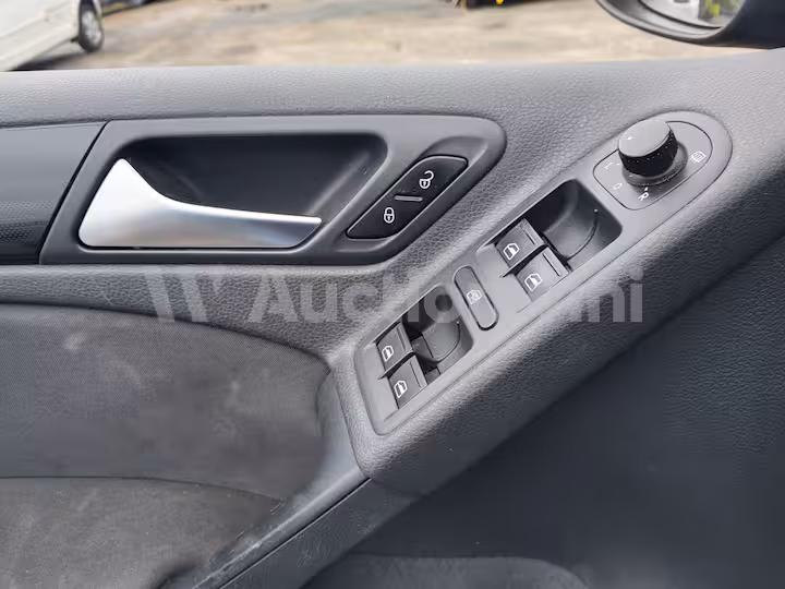 Volkswagen Golf 2012 — 35