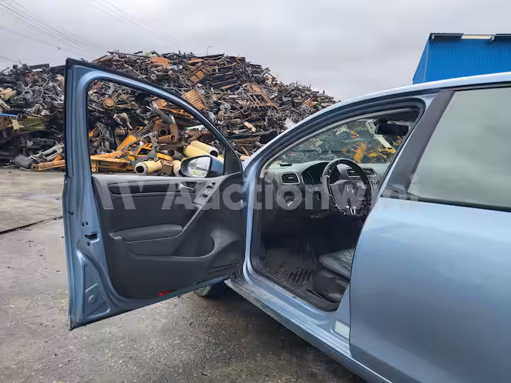Volkswagen Golf 2012 — 48