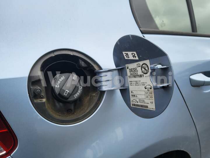 Volkswagen Golf 2012 — 61