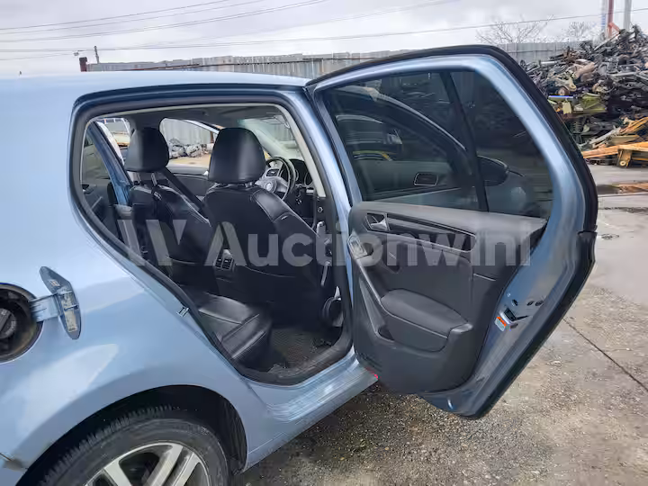 Volkswagen Golf 2012 — 62