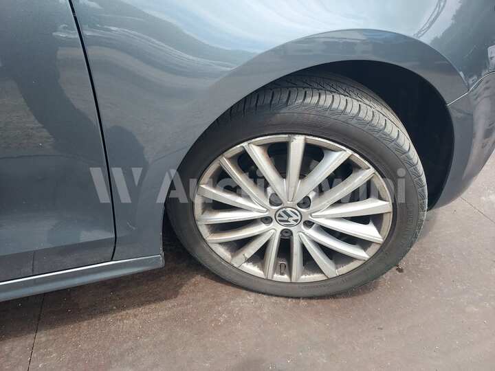 Volkswagen Jetta 2014 — 16