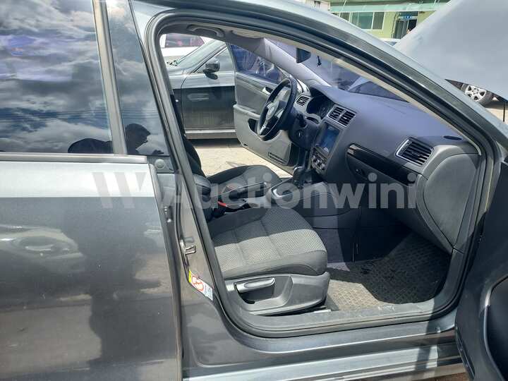 Volkswagen Jetta 2014 — 26
