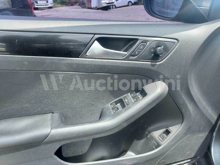 Volkswagen Jetta 2014 — 39