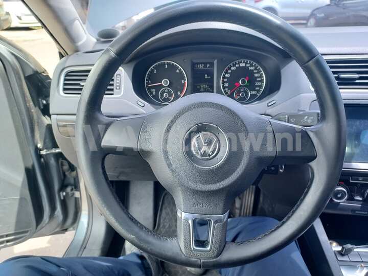 Volkswagen Jetta 2014 — 41