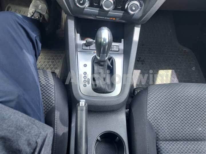 Volkswagen Jetta 2014 — 45