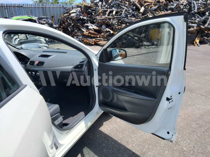 Renault SM3 2015 — 59