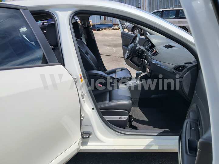 Renault SM3 2015 — 60