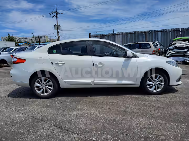 Renault SM3 2015 — 7