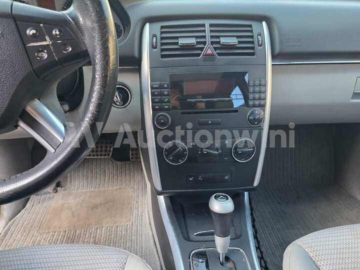 Mercedes Benz B Class 2008 — 26