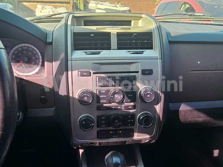 Ford Escape 2008 — 42