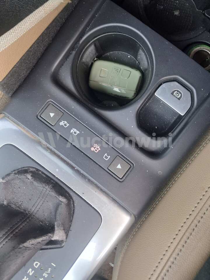 Land Rover Freelander 2013 — 24