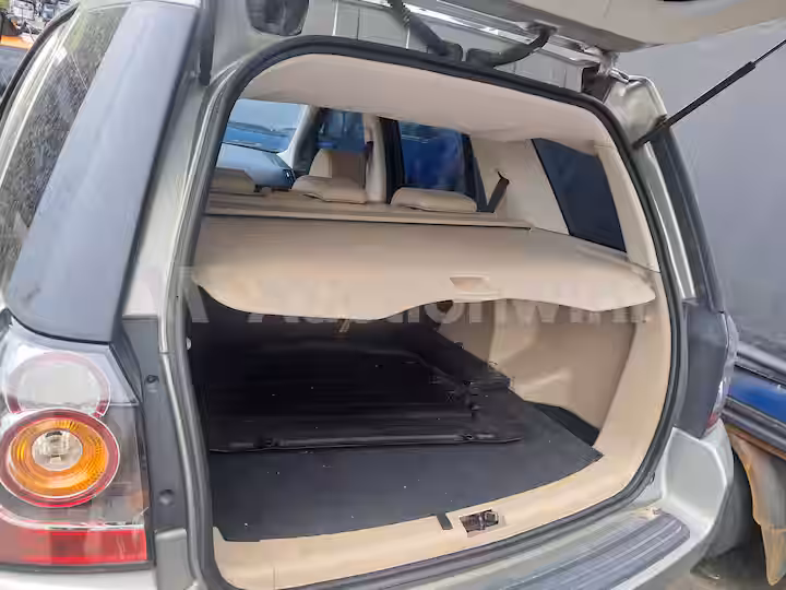 Land Rover Freelander 2013 — 30