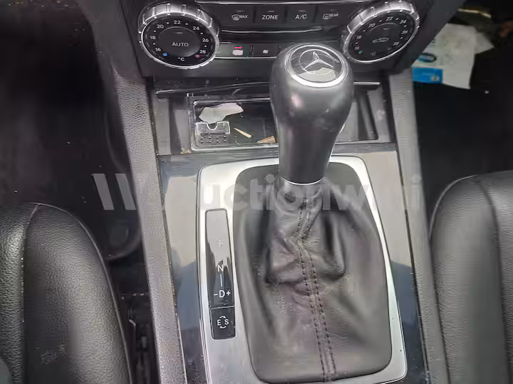 Mercedes Benz C Class 2014 — 18