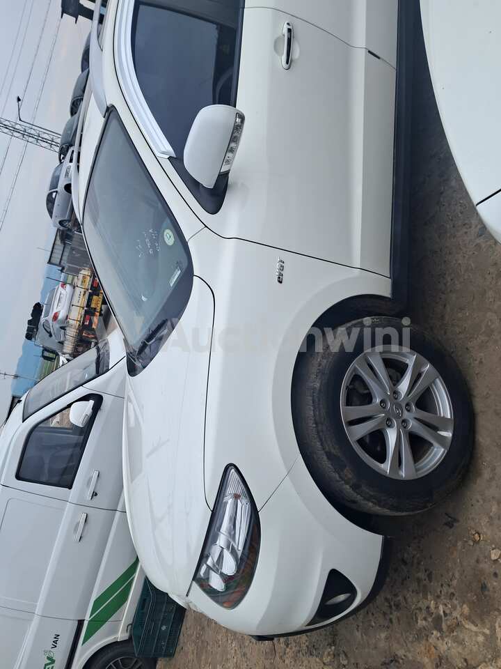Hyundai SantaFe 2010 — 3