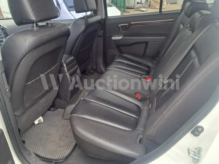 Hyundai SantaFe 2010 — 31
