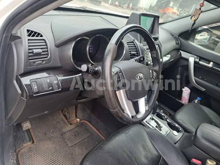 Kia Sorento 2011 — 14