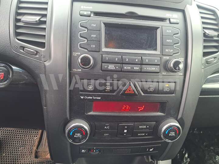 Kia Sorento 2011 — 19