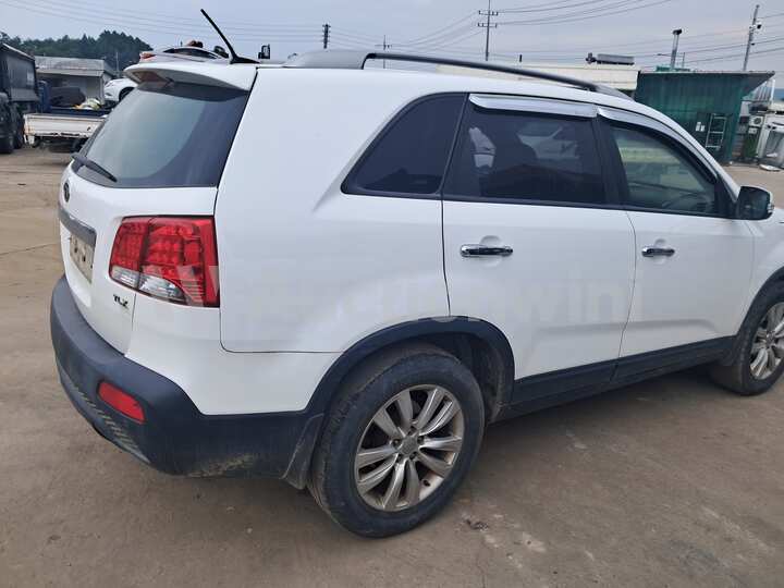 Kia Sorento 2011 — 6