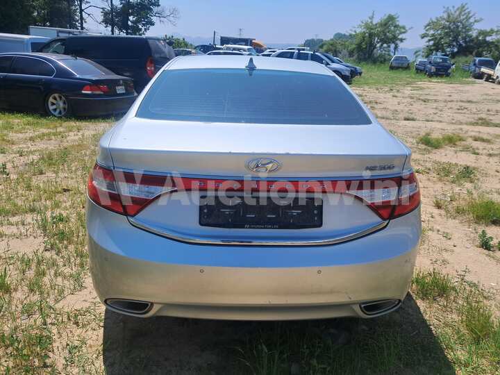 Hyundai Grandeur 2011 — 4