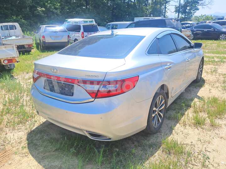 Hyundai Grandeur 2011 — 5