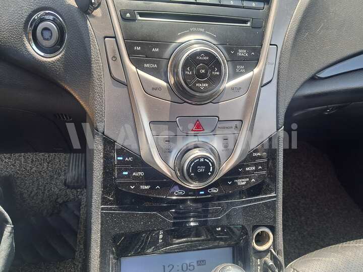 Hyundai Grandeur 2012 — 18