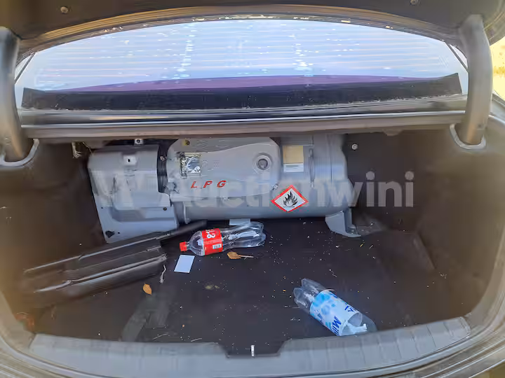 Hyundai Grandeur 2012 — 28