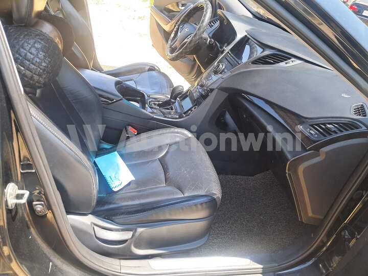 Hyundai Grandeur 2012 — 33