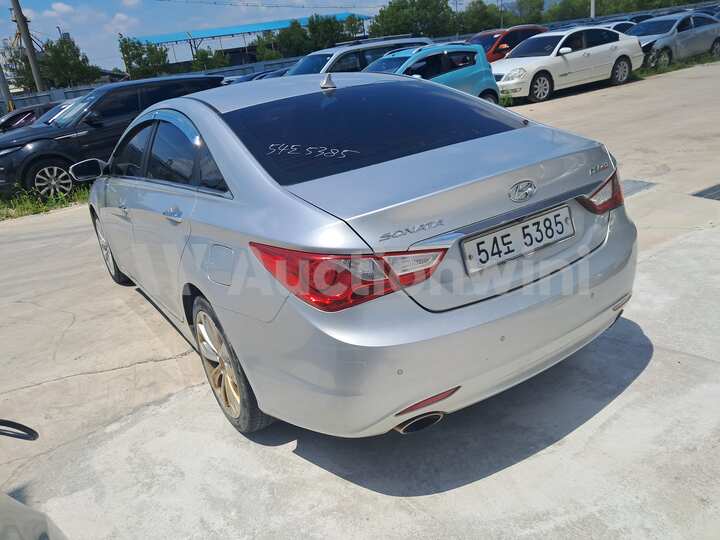 Hyundai Sonata 2010 — 4