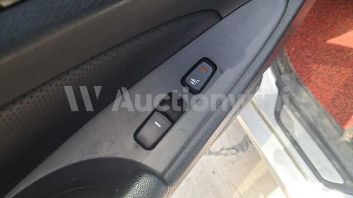 Hyundai Sonata 2010 — 38