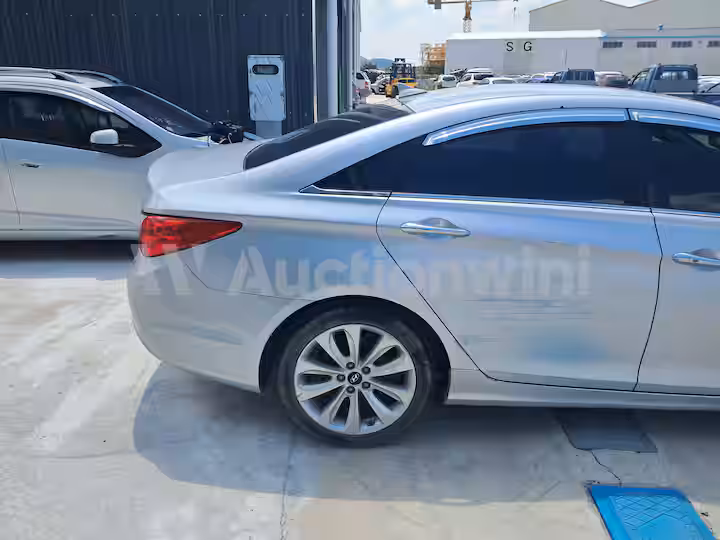 Hyundai Sonata 2010 — 7