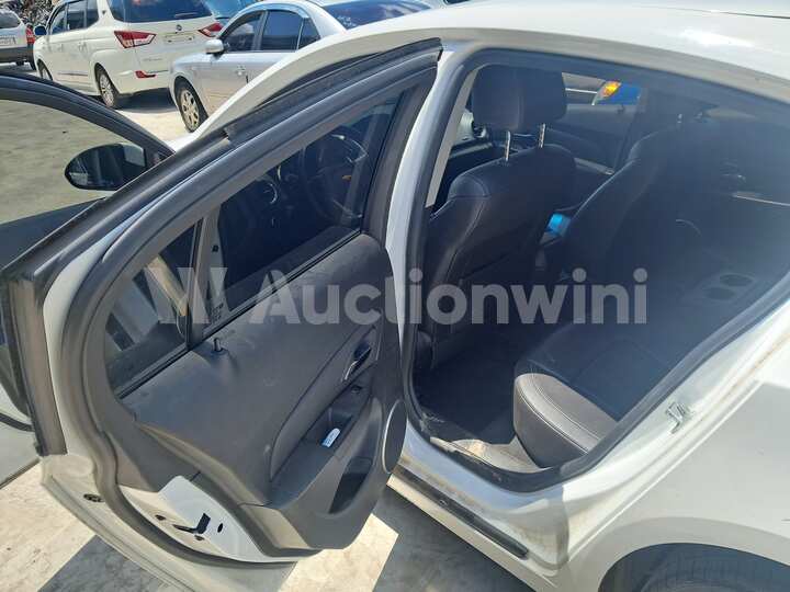 Chevrolet Cruze 2014 — 25