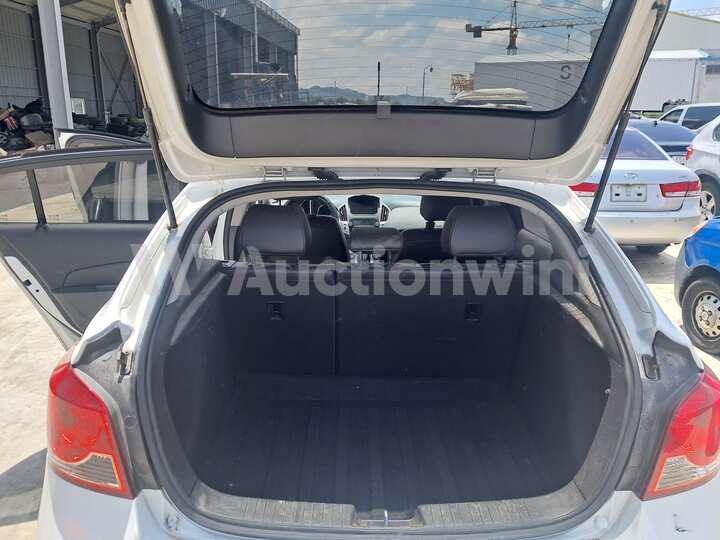 Chevrolet Cruze 2014 — 27