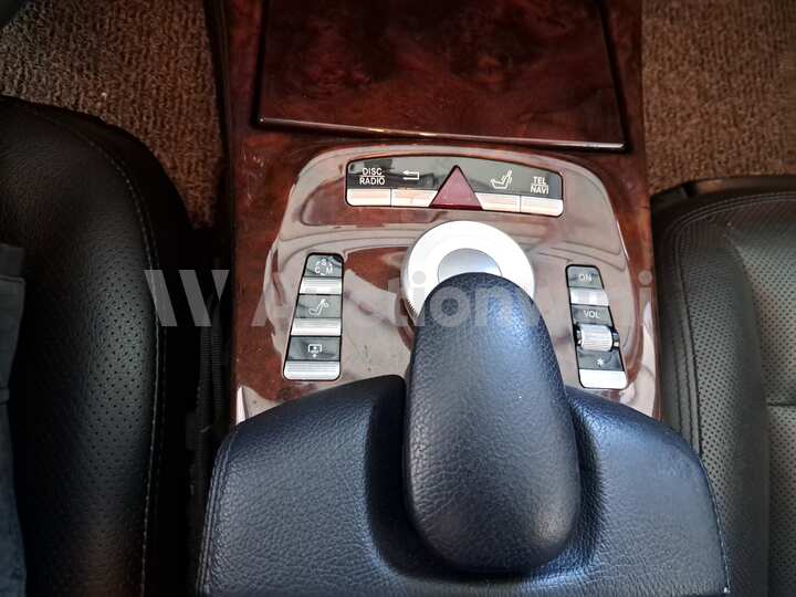 Mercedes Benz S Class 2010 — 29