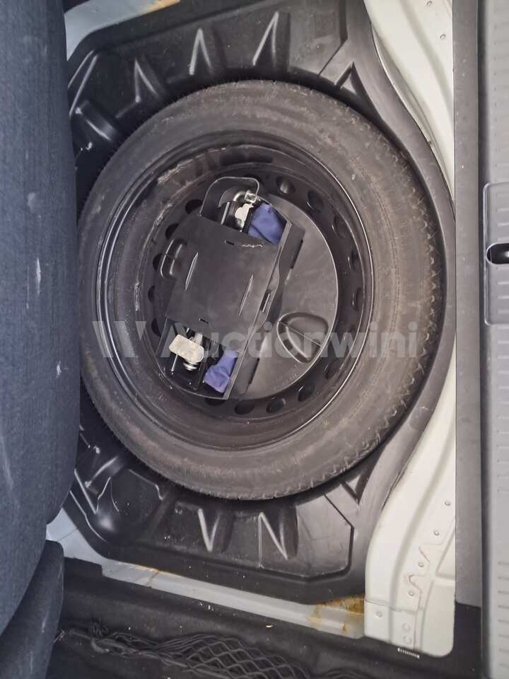 Mercedes Benz S Class 2010 — 38