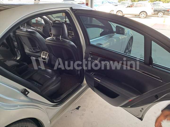 Mercedes Benz S Class 2010 — 40