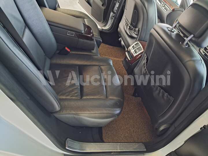 Mercedes Benz S Class 2010 — 41