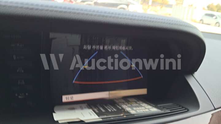 Mercedes Benz S Class 2010 — 47