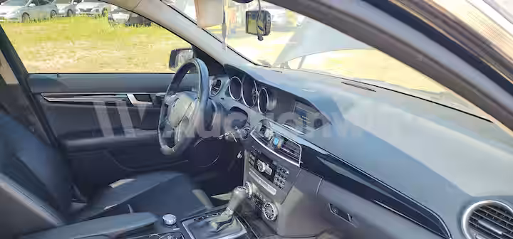 Mercedes Benz C Class 2012 — 21