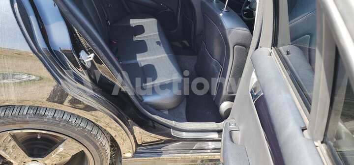 Mercedes Benz C Class 2012 — 24
